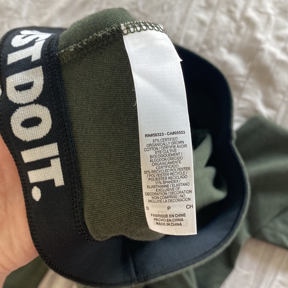 Nike Leggings - Picture 8 of 8